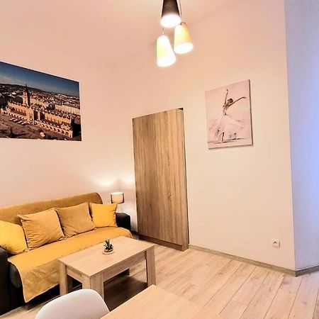 Golden Apartment Bosacka Krakow Old Town 2 Rooms ภายนอก รูปภาพ