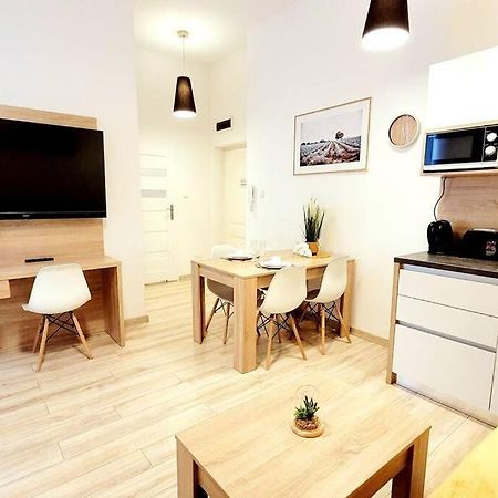 Golden Apartment Bosacka Krakow Old Town 2 Rooms ภายนอก รูปภาพ