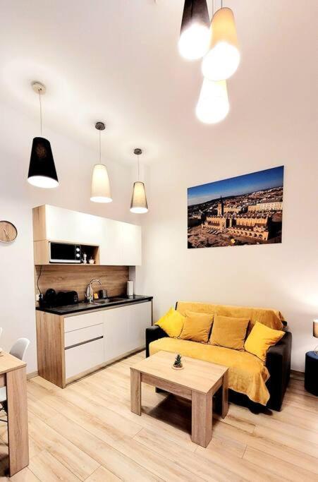 Golden Apartment Bosacka Krakow Old Town 2 Rooms ภายนอก รูปภาพ