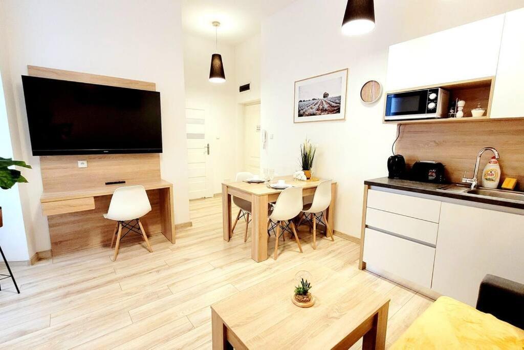 Golden Apartment Bosacka Krakow Old Town 2 Rooms ภายนอก รูปภาพ